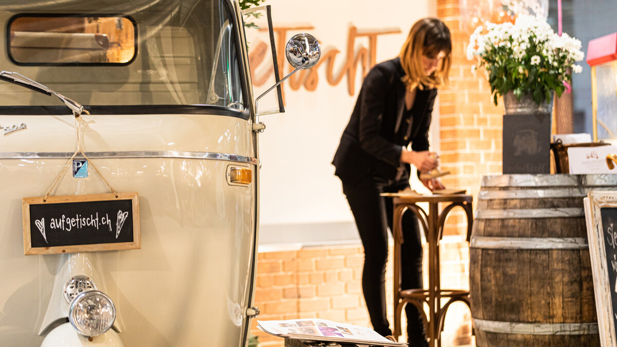 Ape – Fahrzeug für Catering bei Event mieten